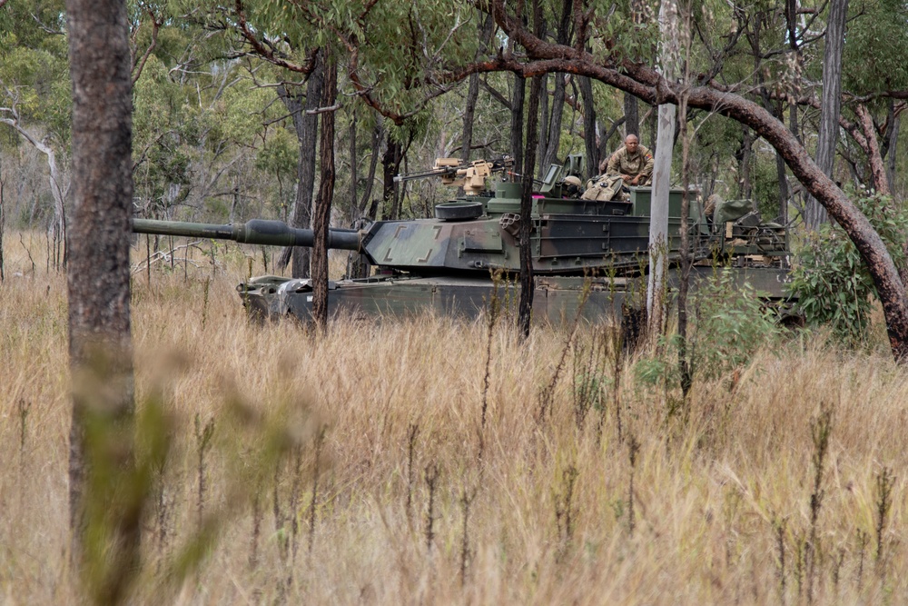 Soldiers conduct field maneuvers during Talisman Sabre 23