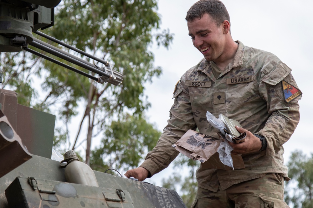 Soldiers conduct field maneuvers during Talisman Sabre 23