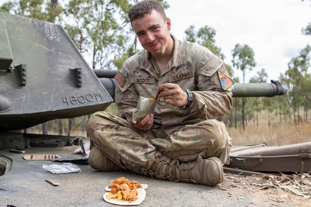 Soldiers conduct field maneuvers during Talisman Sabre 23