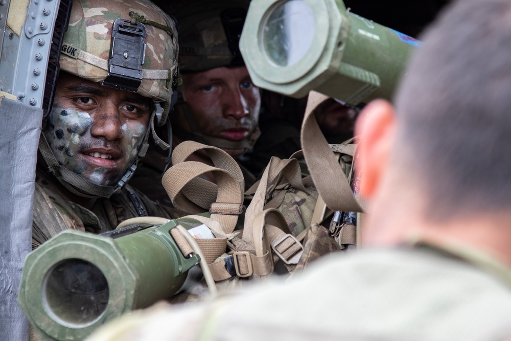 Soldiers conduct field maneuvers during Talisman Sabre 23