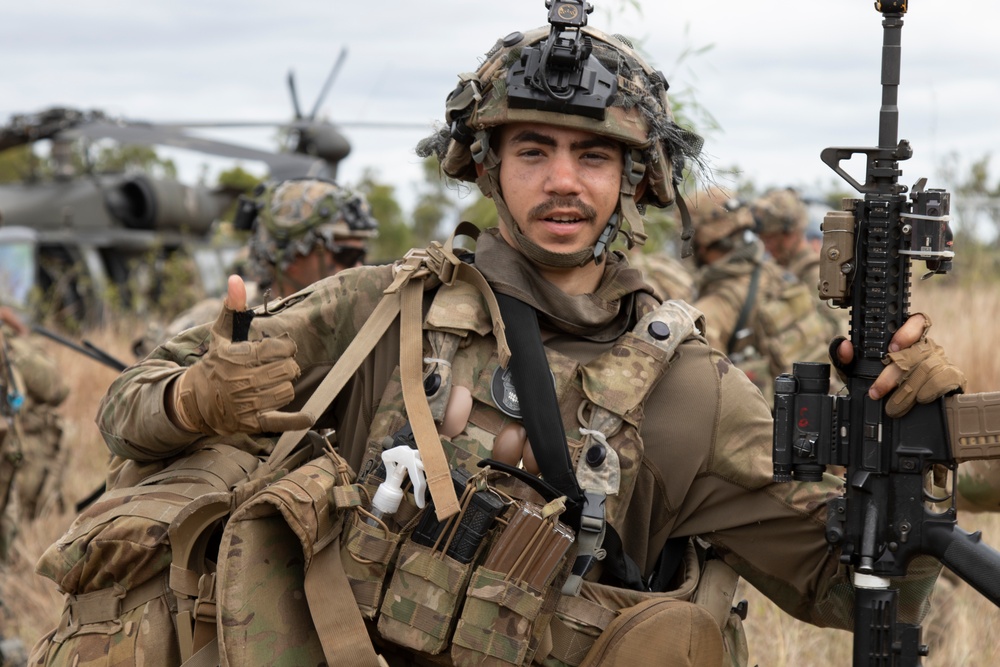 Soldiers conduct field maneuvers during Talisman Sabre 23