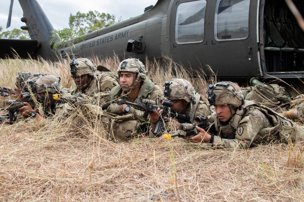 Soldiers conduct field maneuvers during Talisman Sabre 23