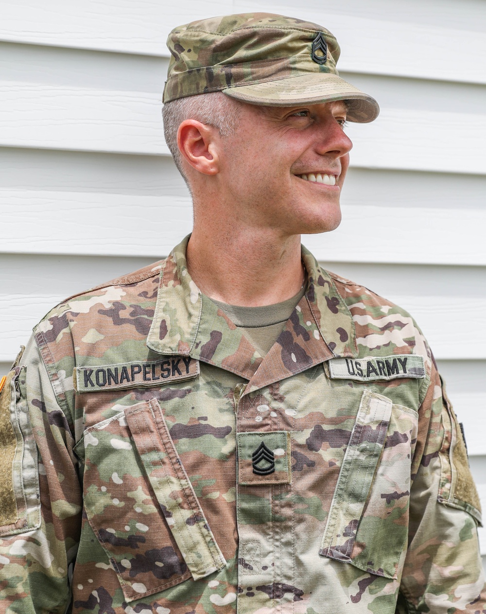 213th RSG Soldier throws opening pitch for All-Star Game