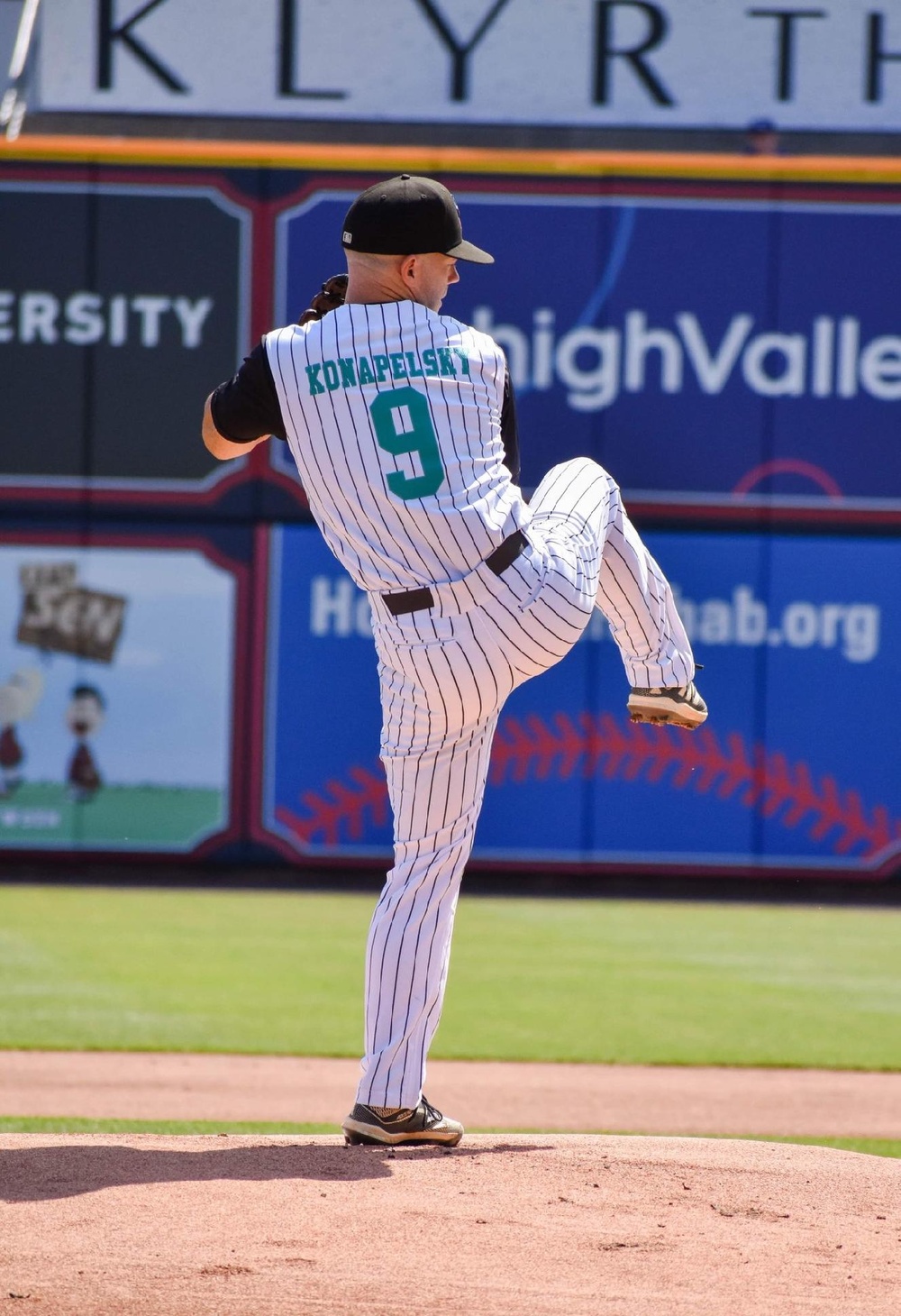 213th RSG Soldier throws opening pitch for All-Star Game