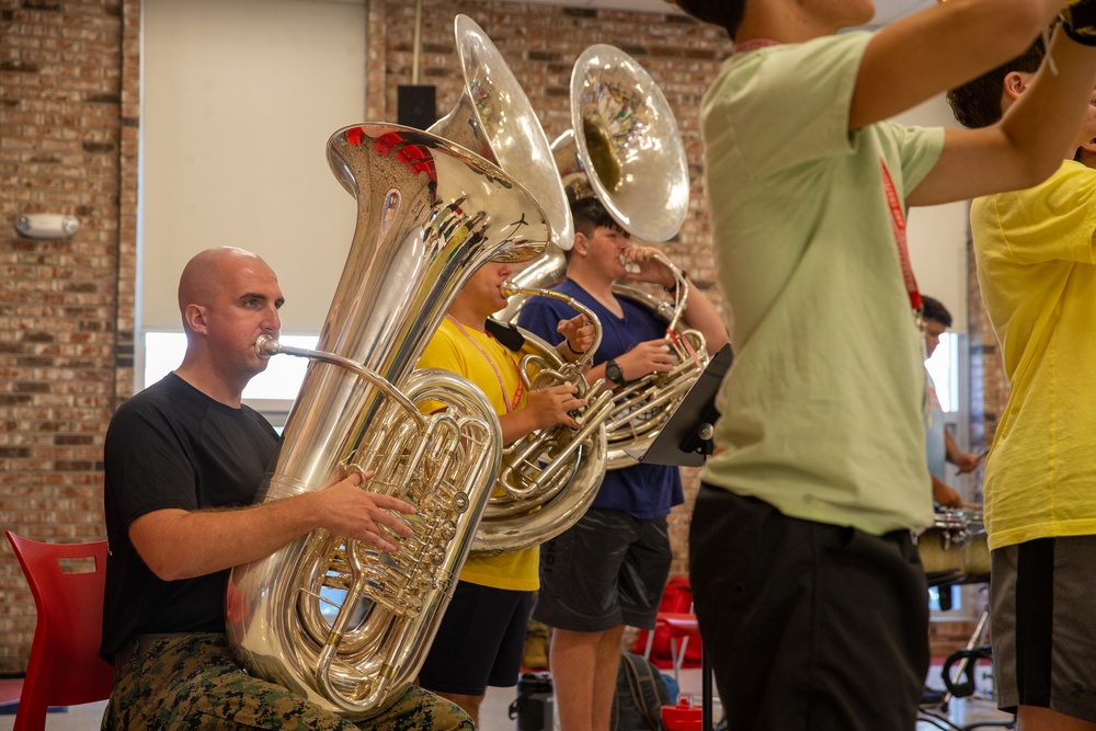 Marine musicians visit Archbishop Rummel High School