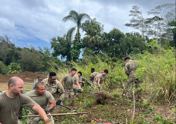 Soldiers help local farm while learning about Hawaiian culture