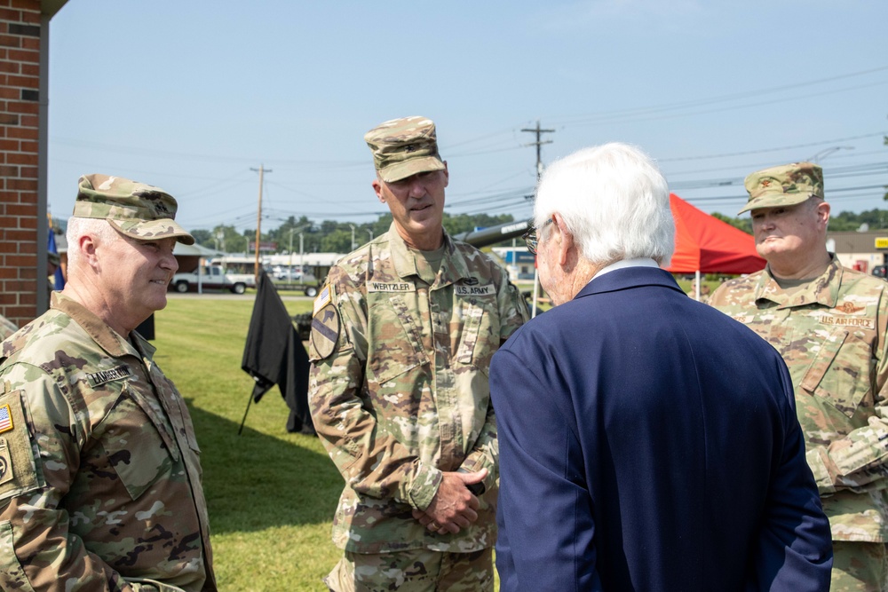 Kentucky National Guard honors U.S. Congressman Hal Rogers in armory renaming