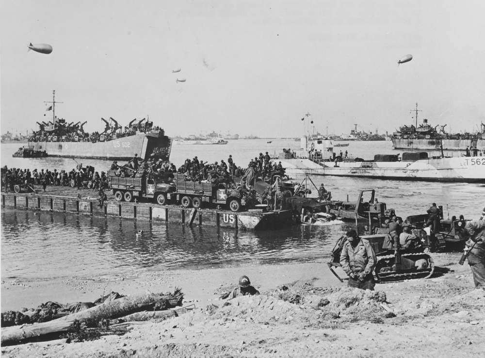 116th SRI Company Deploys to France (6–9 AUG 1944)
