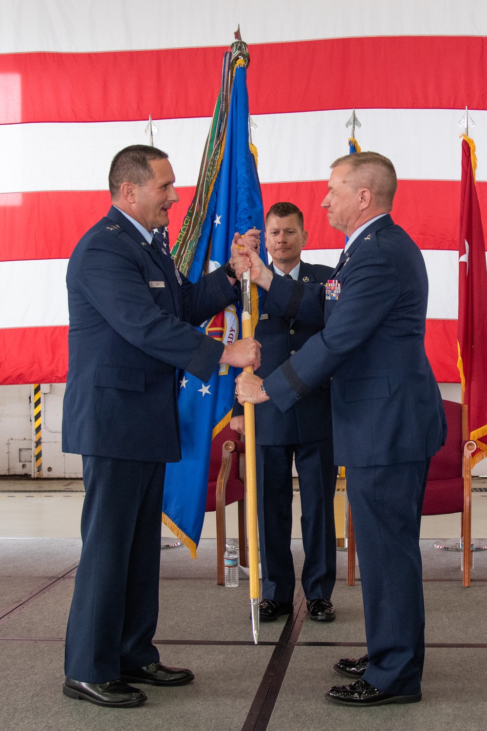 Mammen relinquishes command of 127th Wing