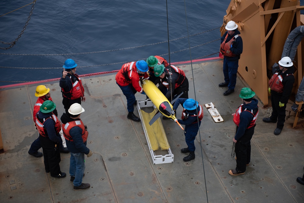 Coast Guard Cutter Healy (WAGB 20) conducts science mission in Beaufort Sea