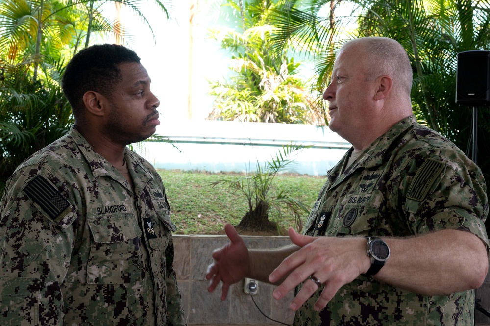 MCPON Honea Visits 7th Fleet