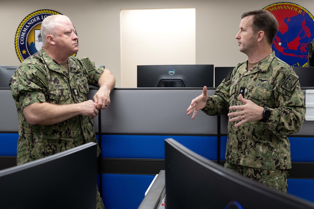 MCPON Honea Visits 7th Fleet