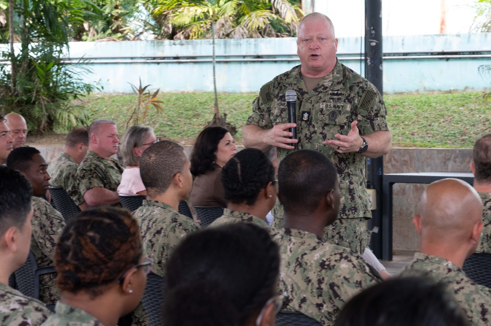 MCPON Honea Visits 7th Fleet