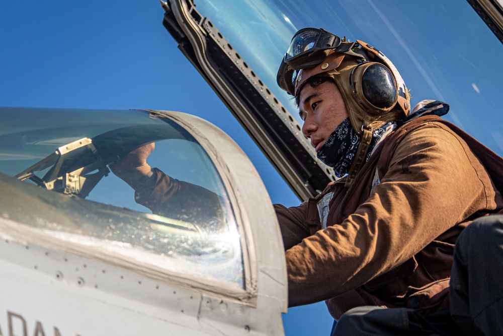 USS Ronald Reagan (CVN 76) conducts flight operations