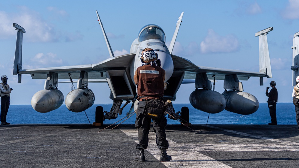 USS Ronald Reagan (CVN 76) conducts flight operations