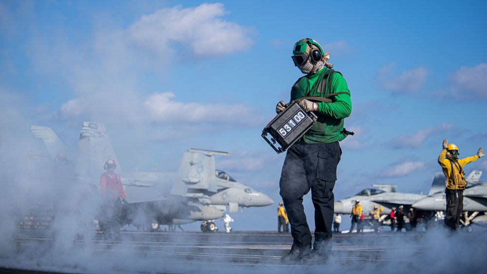 USS Ronald Reagan (CVN 76) conducts flight operations