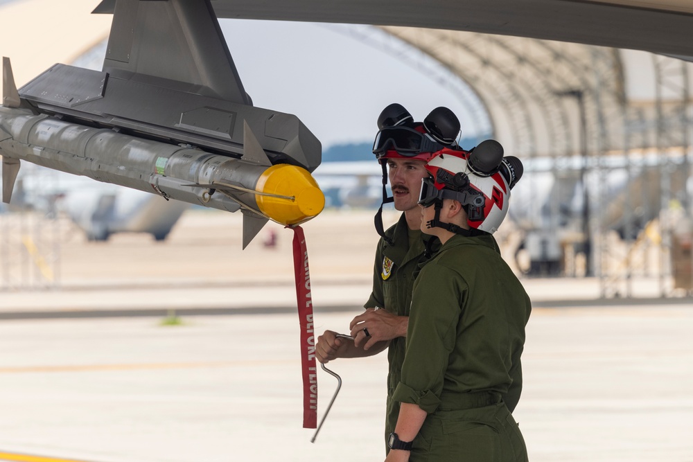 U.S. Marines with VMFA-542 conduct air operations with U.S. Air Force in Exercise Razor Talon