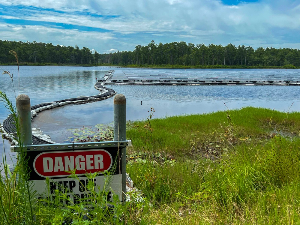 LTG Vereen visits Fort Liberty and the Floating Solar Micro-Grid