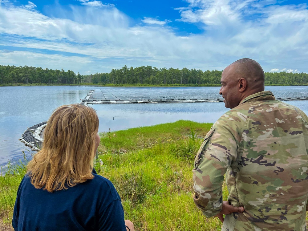 LTG Vereen visits Fort Liberty and the Floating Solar Micro-Grid