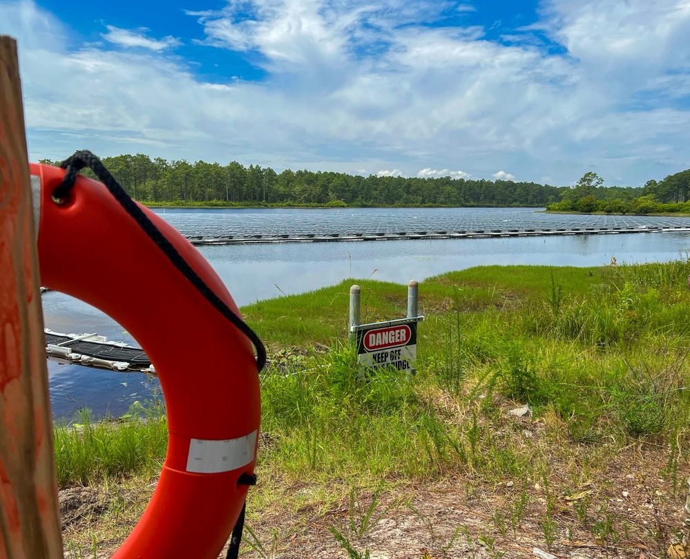 LTG Vereen visits Fort Liberty and the Floating Solar Micro-Grid