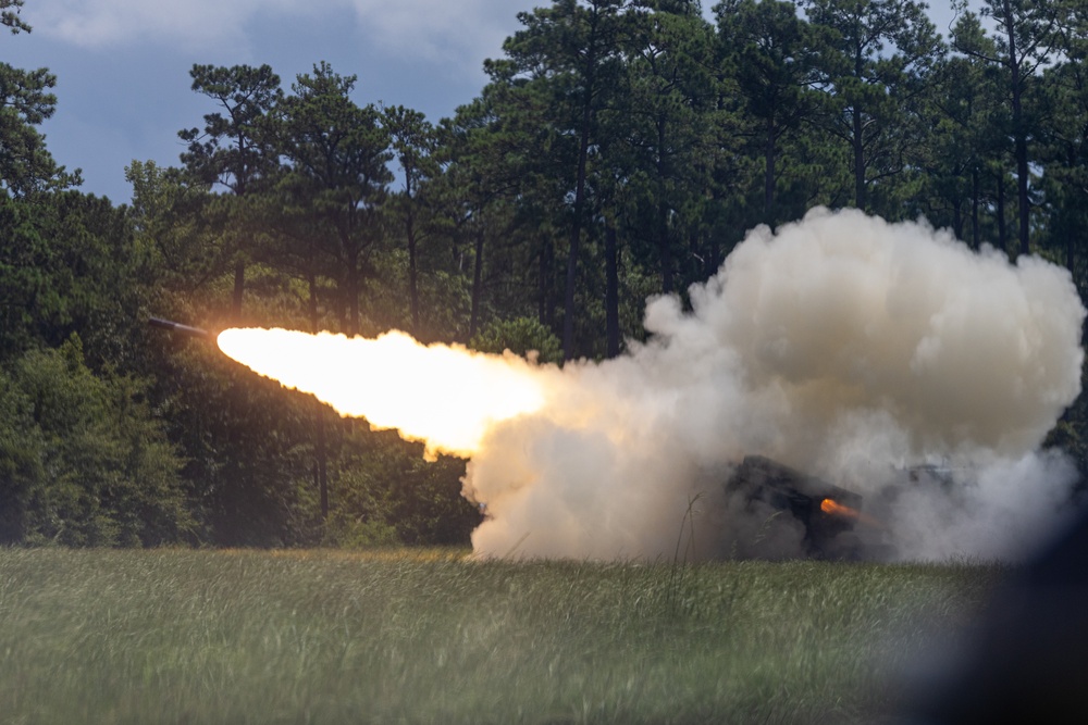 2/10 Marines fire HIMARS