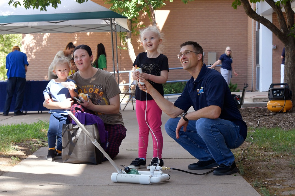 Operation Homefront provides back-to-school supplies for military families