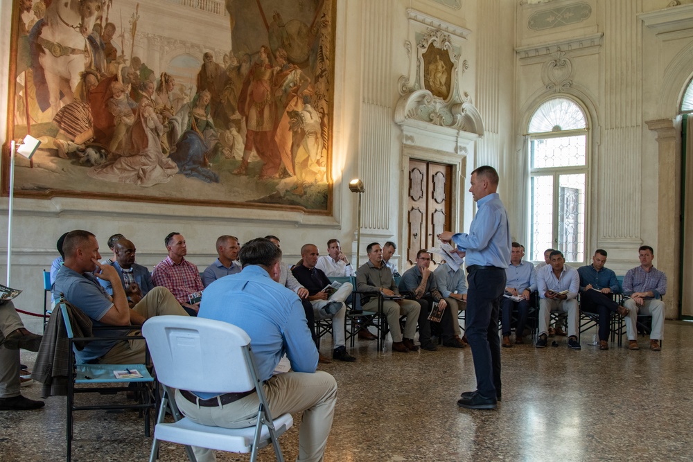 SETAF-AF Commander shares mission, vision with senior leaders in Vicenza villa