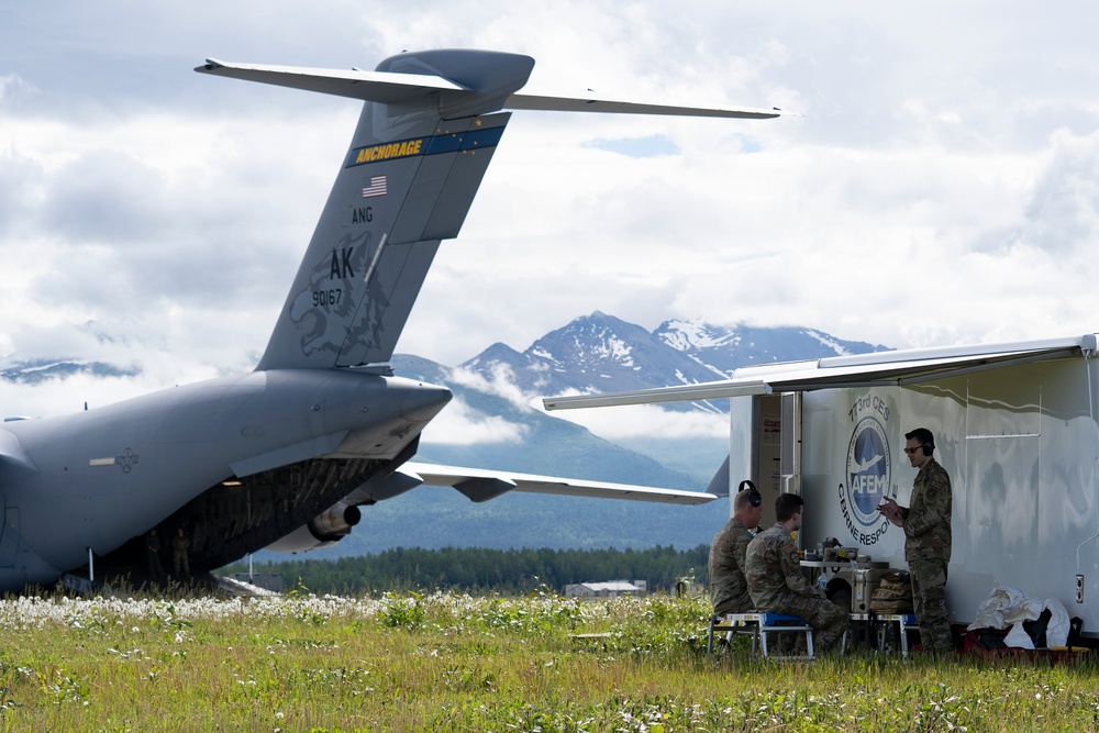 773rd CES and 673rd OMR participate in CRBN response training