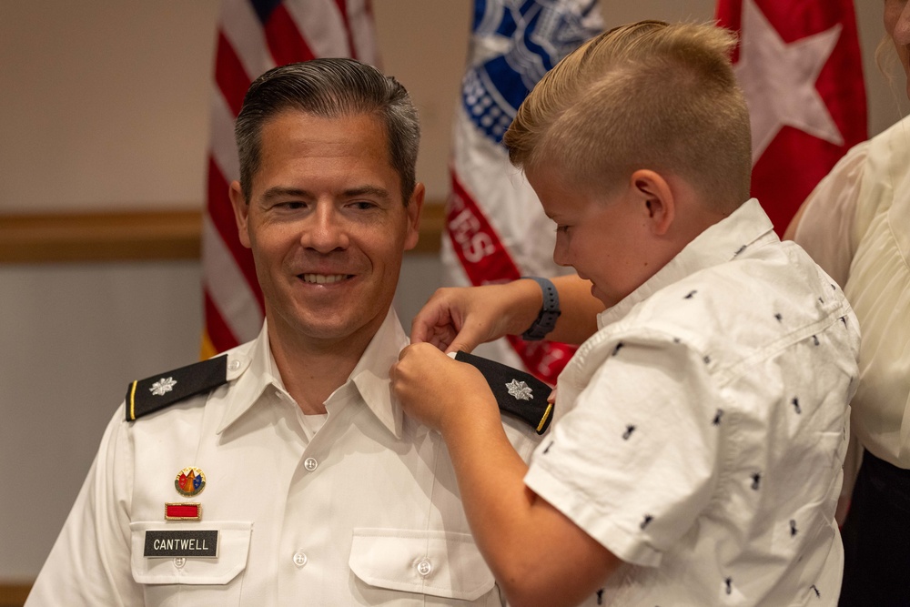 Army civilian operations planner promoted to lieutenant colonel in Army Reserve