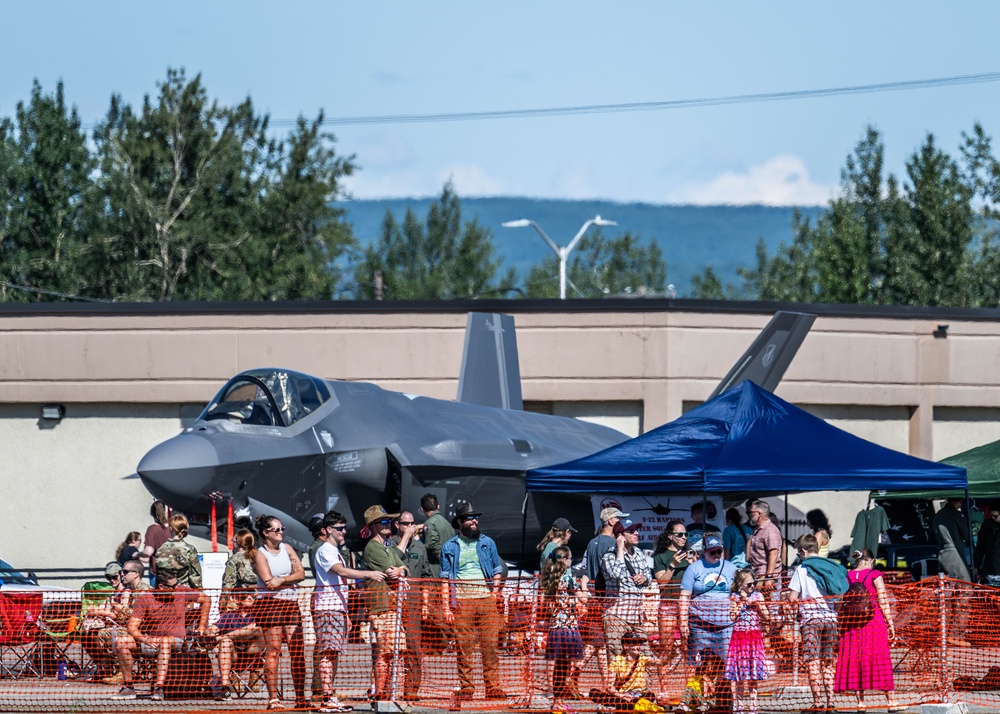 Arctic Lightning Air Show