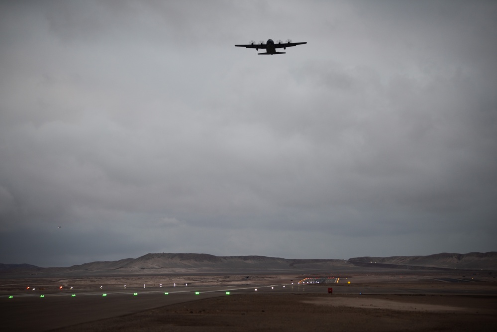 Maintainers keep gunship in flight in Chile for SOUTHERN STAR