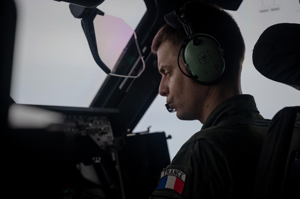 French flies U.K. and U.S. combined Aeromedical Evacuation team