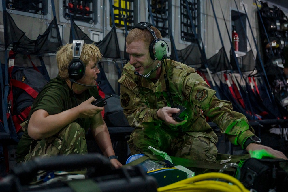 French flies U.K. and U.S. combined Aeromedical Evacuation team