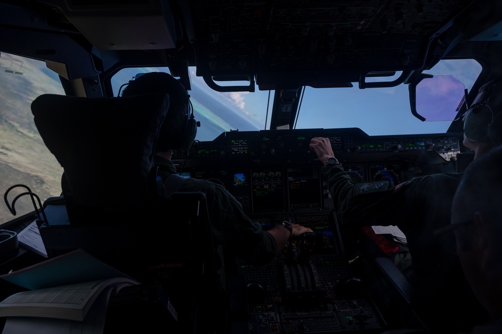 French flies U.K. and U.S. combined Aeromedical Evacuation team