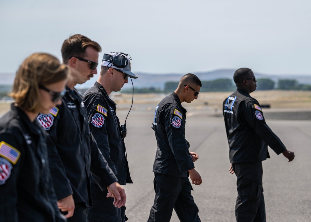 Tri-Cities Water Follies airshow