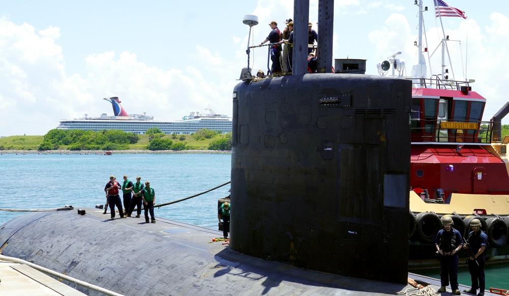 Arrival of the USS Albany to Trident Wharf