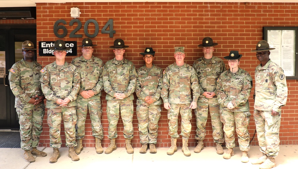 USAACE CG meets with Drill Sergeants