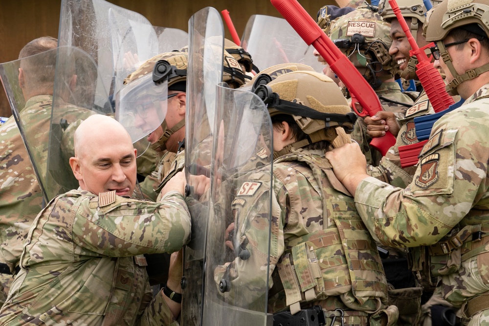 673rd SFS participates in riot-control training