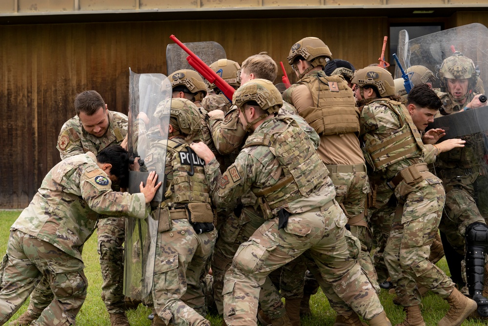 673rd SFS participates in riot-control training