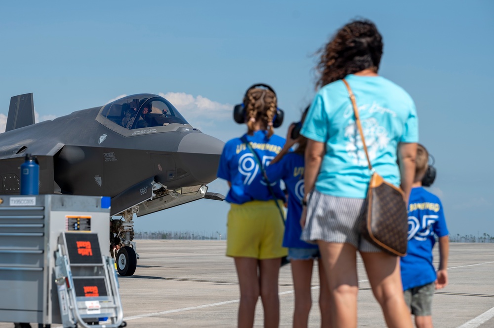 Long awaited F-35 aircraft touch down at Tyndall