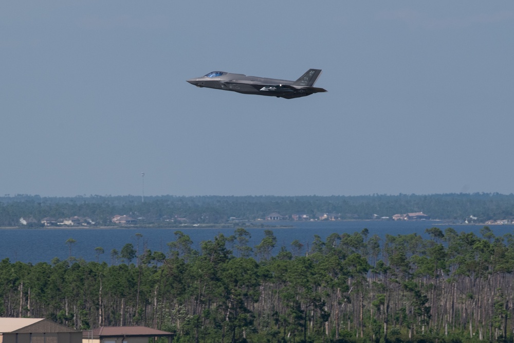 First F-35As arrive to the 325th Fighter Wing