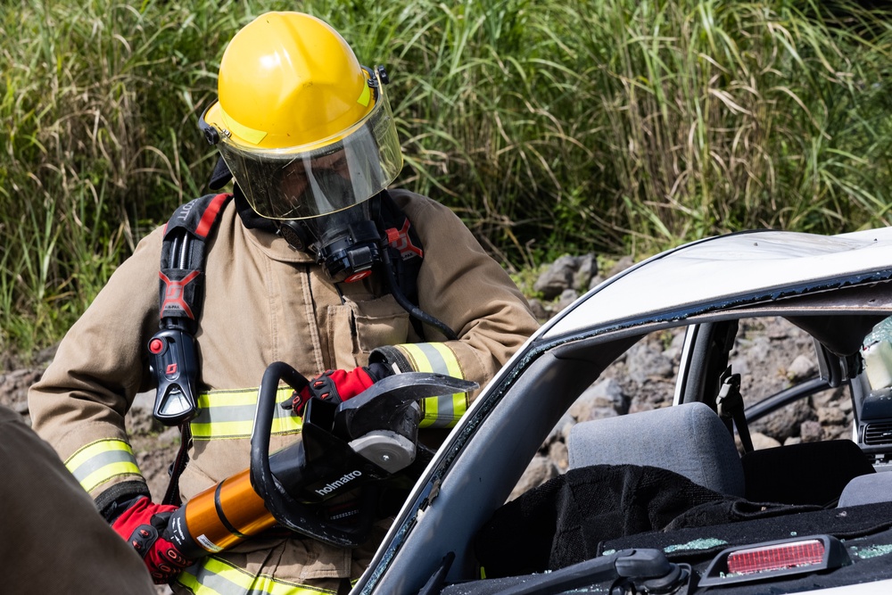 MWSS-171 to the Rescue! Marines Conduct Vehicle Extrication and Extraction during Eagle Wrath 23