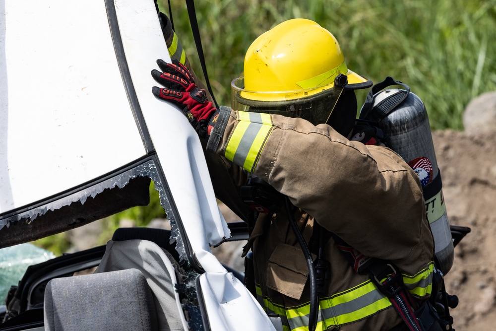 MWSS-171 to the Rescue! Marines Conduct Vehicle Extrication and Extraction during Eagle Wrath 23