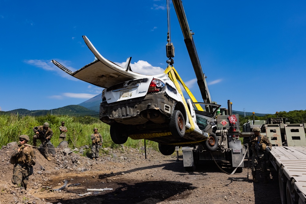 MWSS-171 to the Rescue! Marines Conduct Vehicle Extrication and Extraction during Eagle Wrath 23