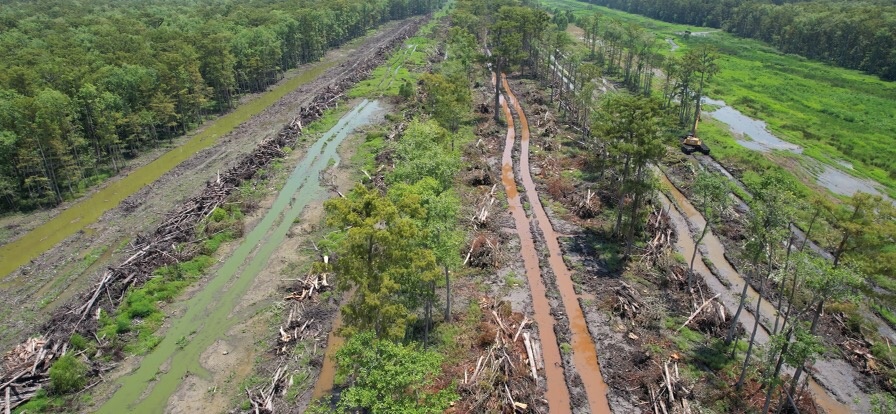 Construction of the CMP access road crossing of the existing drainage canal is underway at WSLP contract 107.