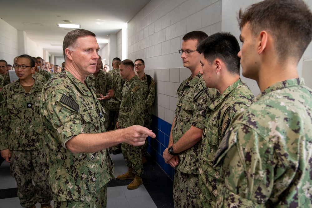 Capt. Craig Mattingly, Commander, Naval Service Training Command (NSTC), visits New Student Indoctrination (NSI) Candidates