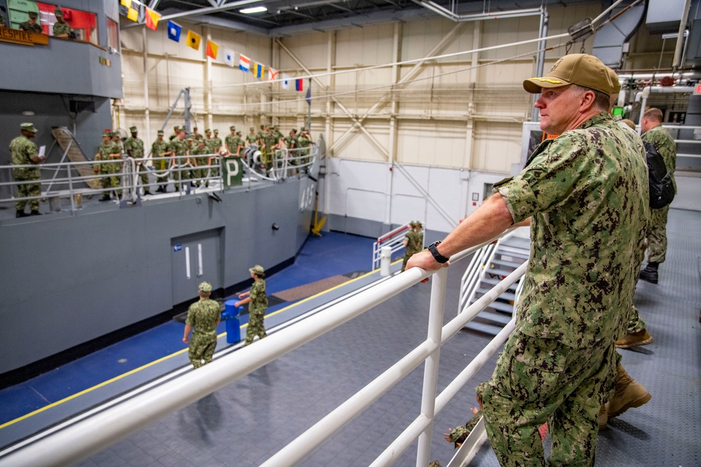 Capt. Craig Mattingly, Commander, Naval Service Training Command (NSTC), visits New Student Indoctrination (NSI) Candidates