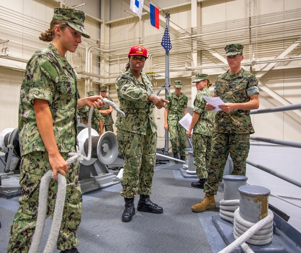 Naval Reserve Officers Training Corps (NROTC) New Student Indoctrination (NSI) Cycle 3 midshipmen candidates on the USS Marlinspike Seamanship Trainer at RTC