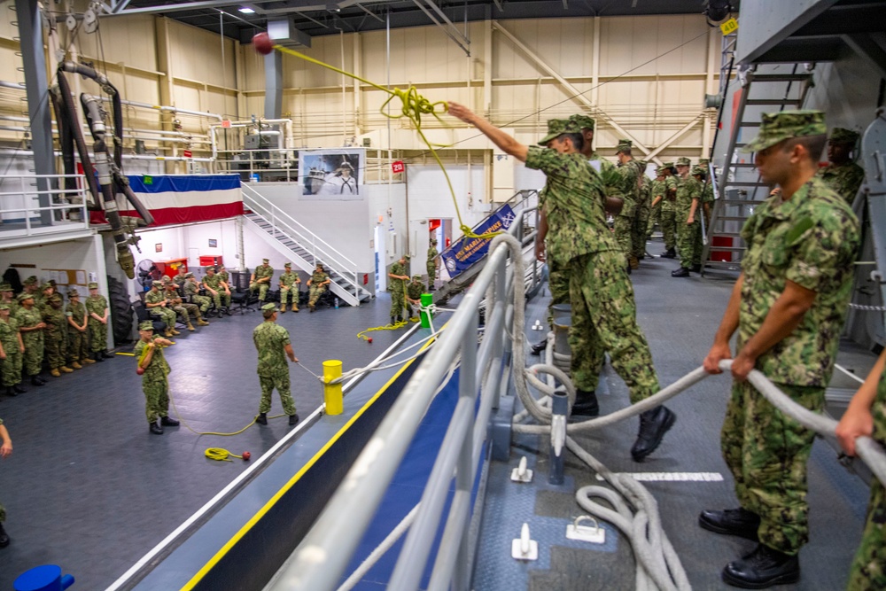 Naval Reserve Officers Training Corps (NROTC) New Student Indoctrination (NSI) Cycle 3 midshipmen candidates on the USS Marlinspike Seamanship Trainer at RTC