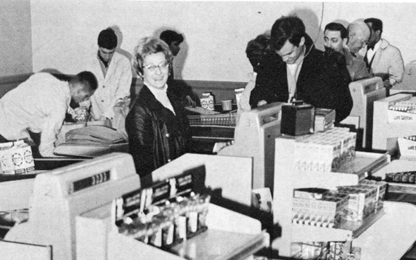 On Aug. 4, commissaries join nation in saluting Coast Guard on its 233rd anniversary